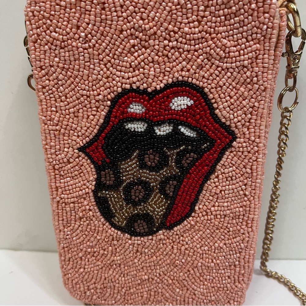 Beaded Crossbody Lip Bag - Picture 4 of 6